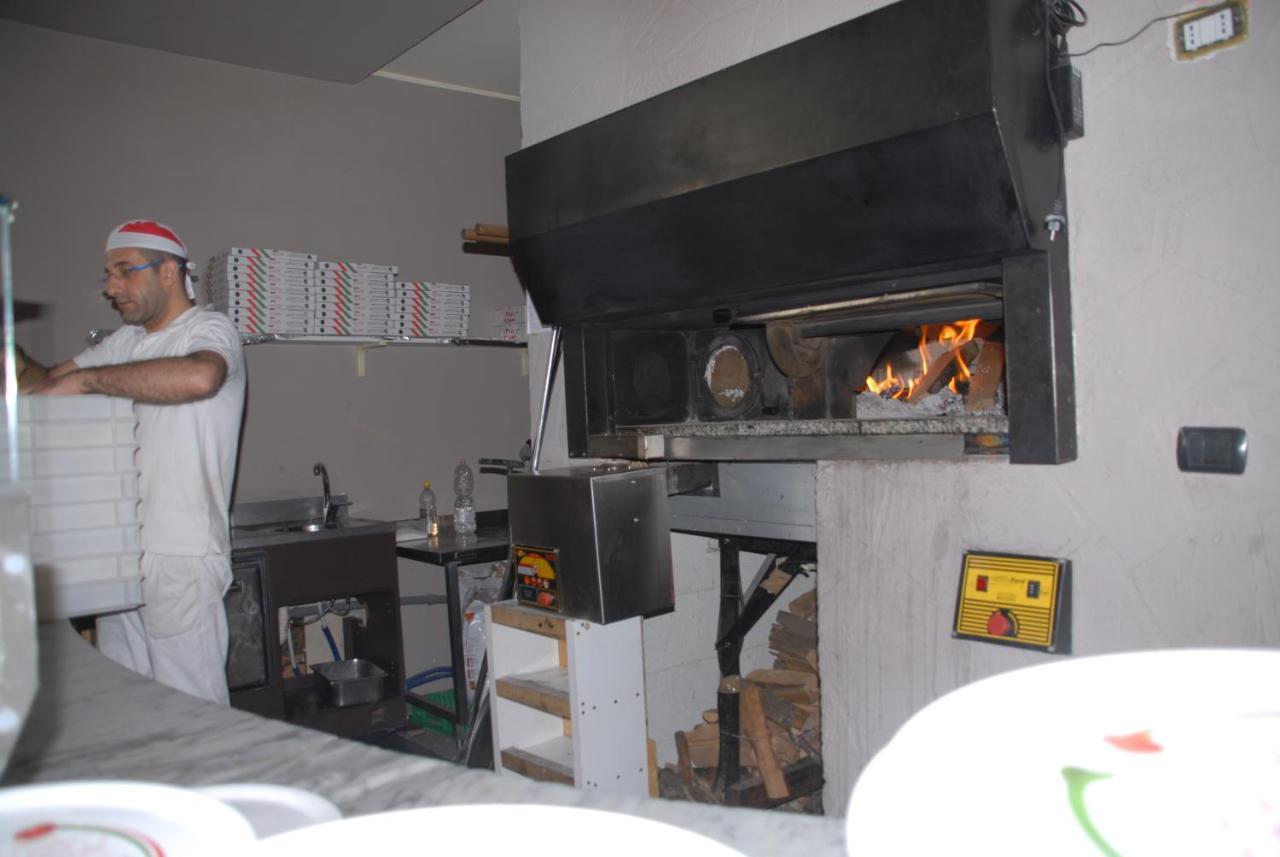Ristorante Il Calipso By Mago Robecchetto con Induno